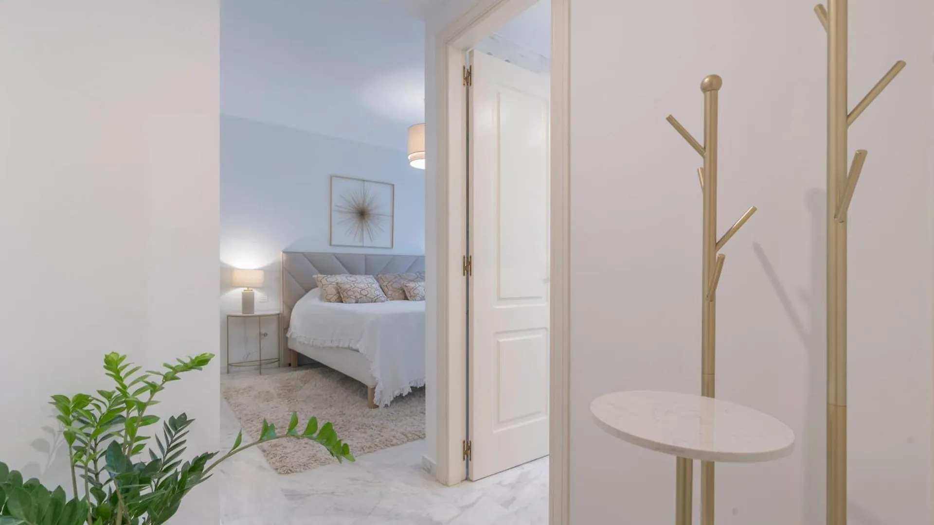 Bahia De Marbella - Luxury Beach Apartment Spain
