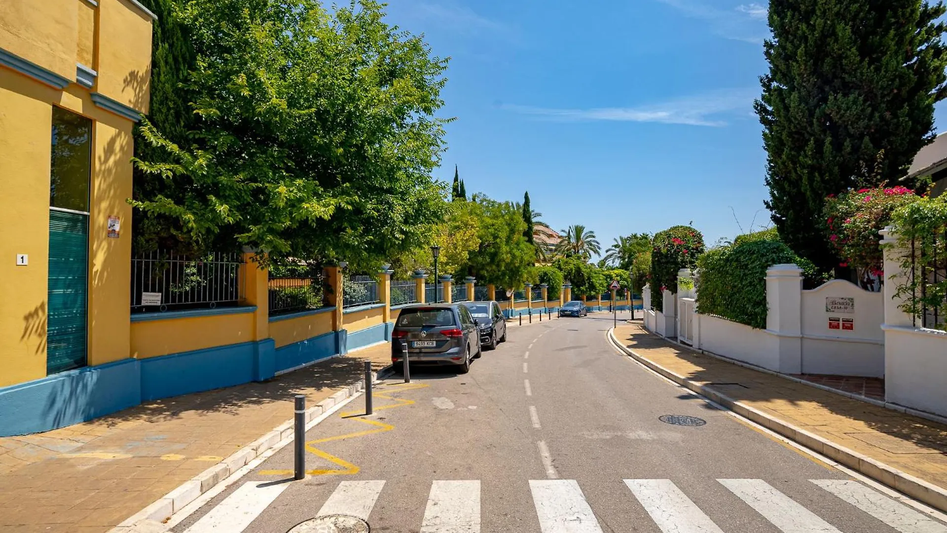 Bahia De Marbella - Luxury Beach Apartment Spain