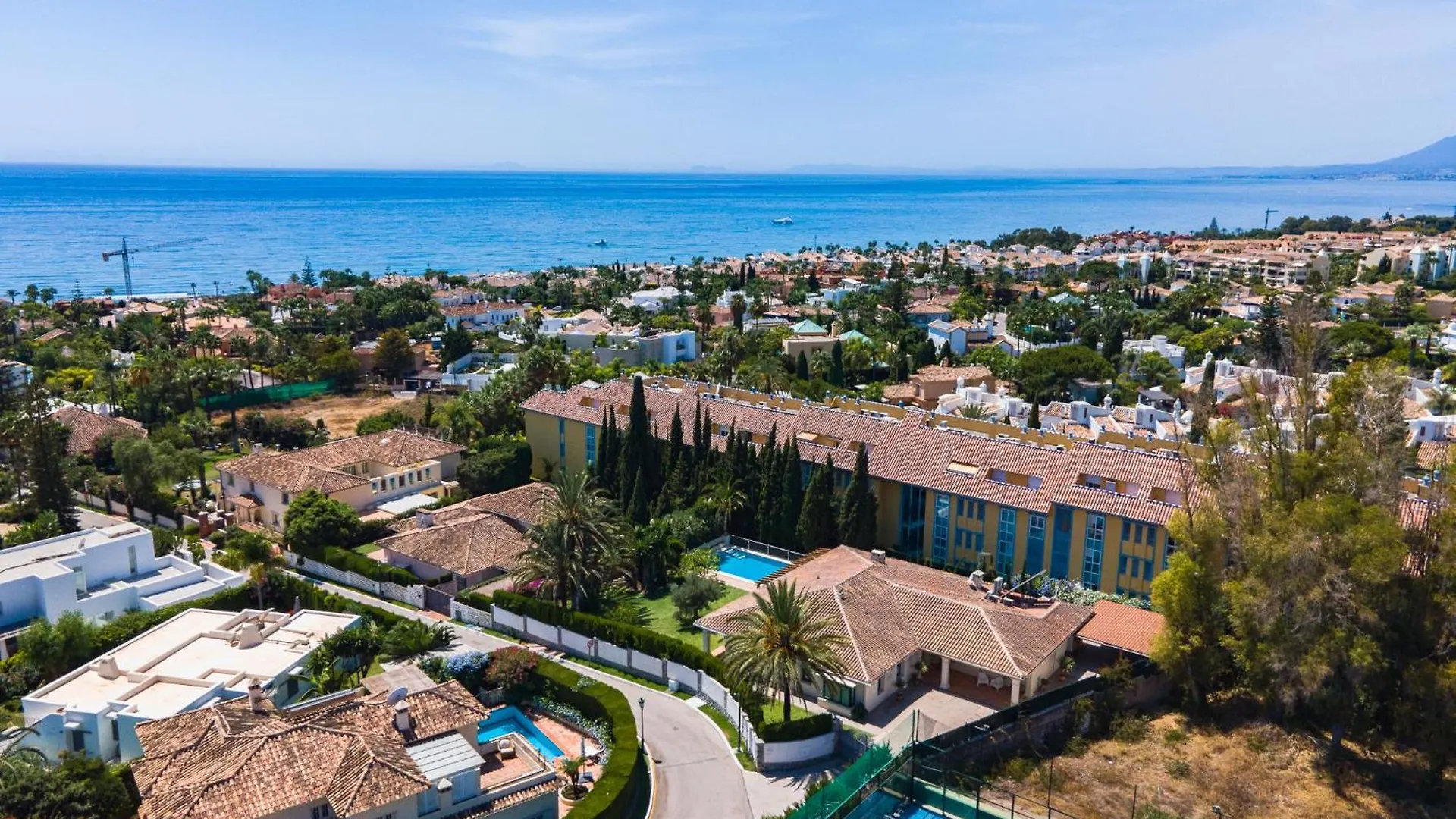 Bahia De Marbella - Luxury Beach Apartment