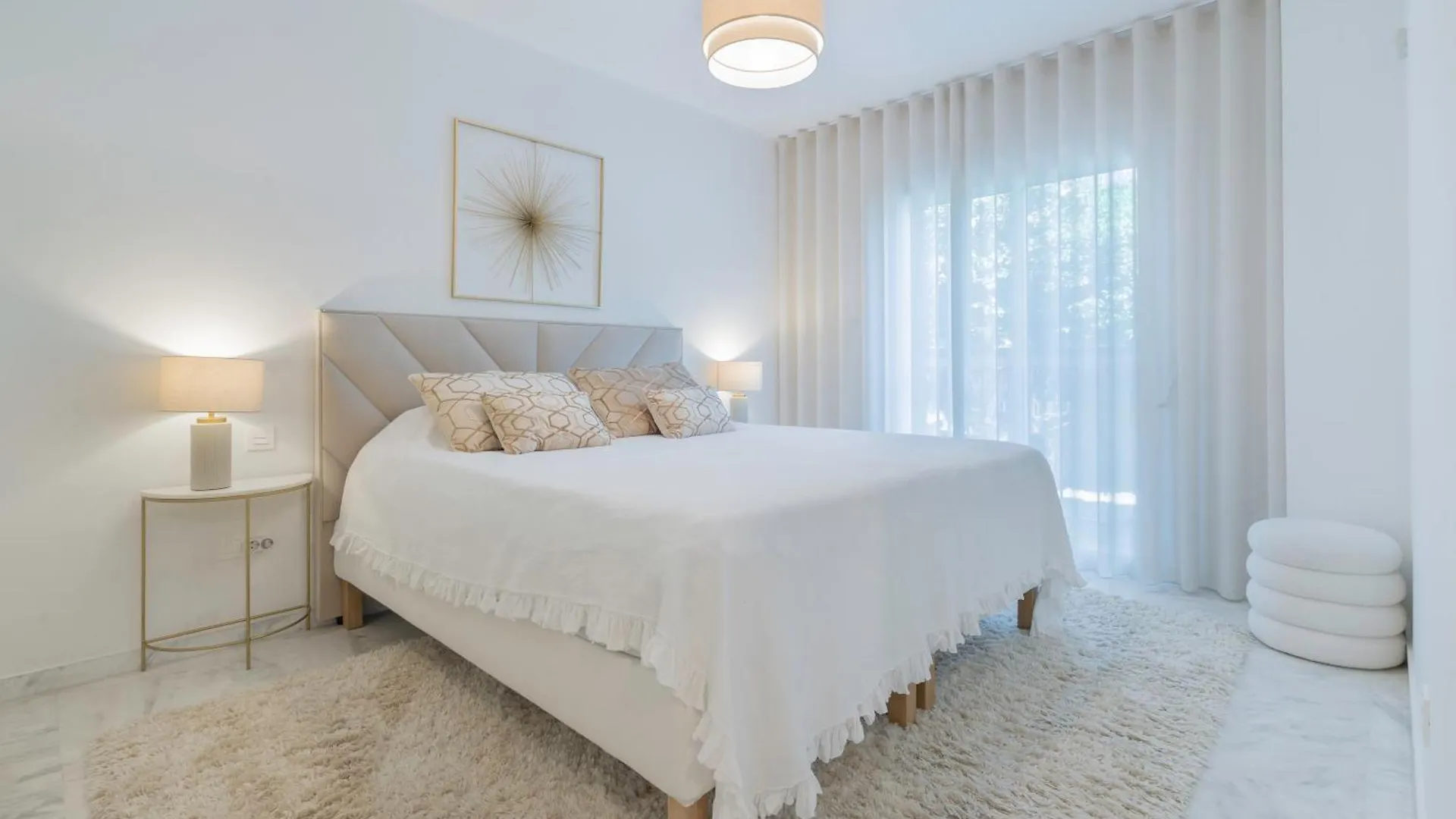 Bahia De Marbella - Luxury Beach Apartment location