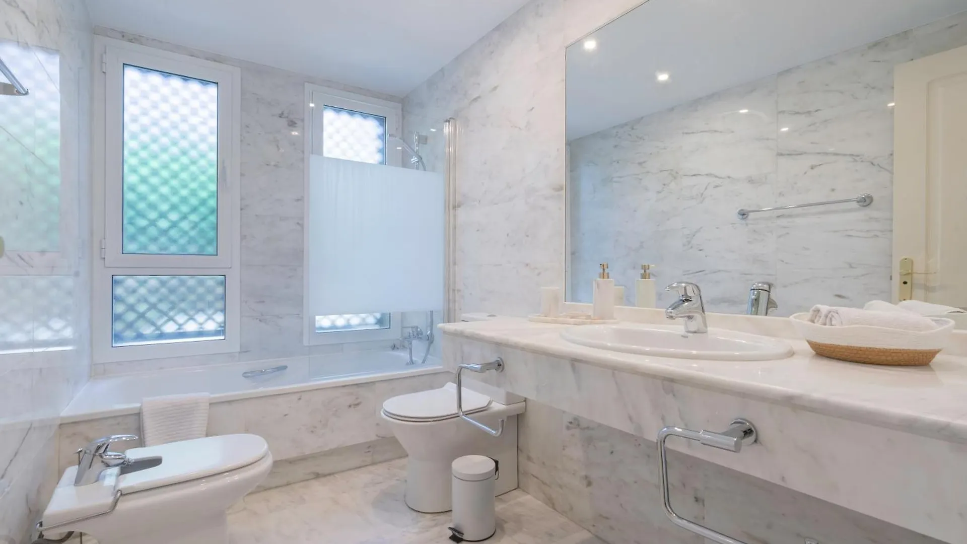 Bahia De Marbella - Luxury Beach Apartment