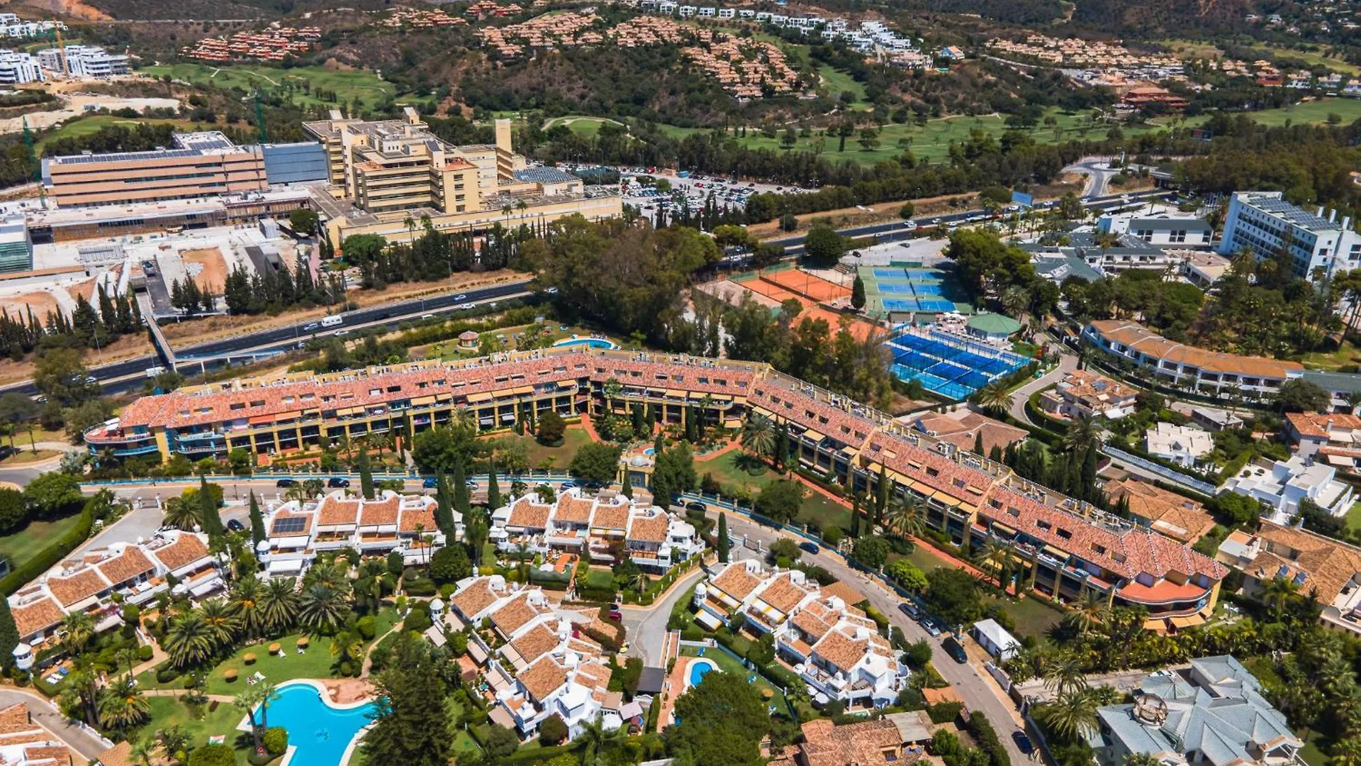 Bahia De Marbella - Luxury Beach Apartment